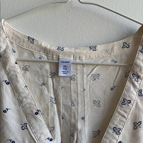 Old Navy Tank - Picture 2 of 3